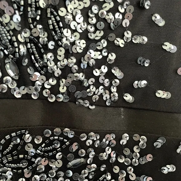 Sz 14 Adrianna Papell beaded chiffon black floor-length gown, V-neckline, NWT - Picture 10 of 14